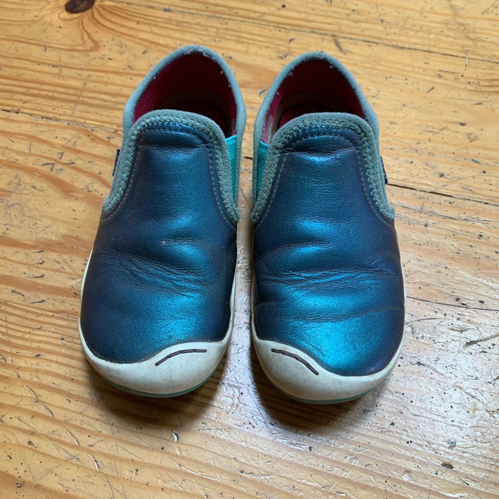 Girls Plae shoes - slip on - size 12